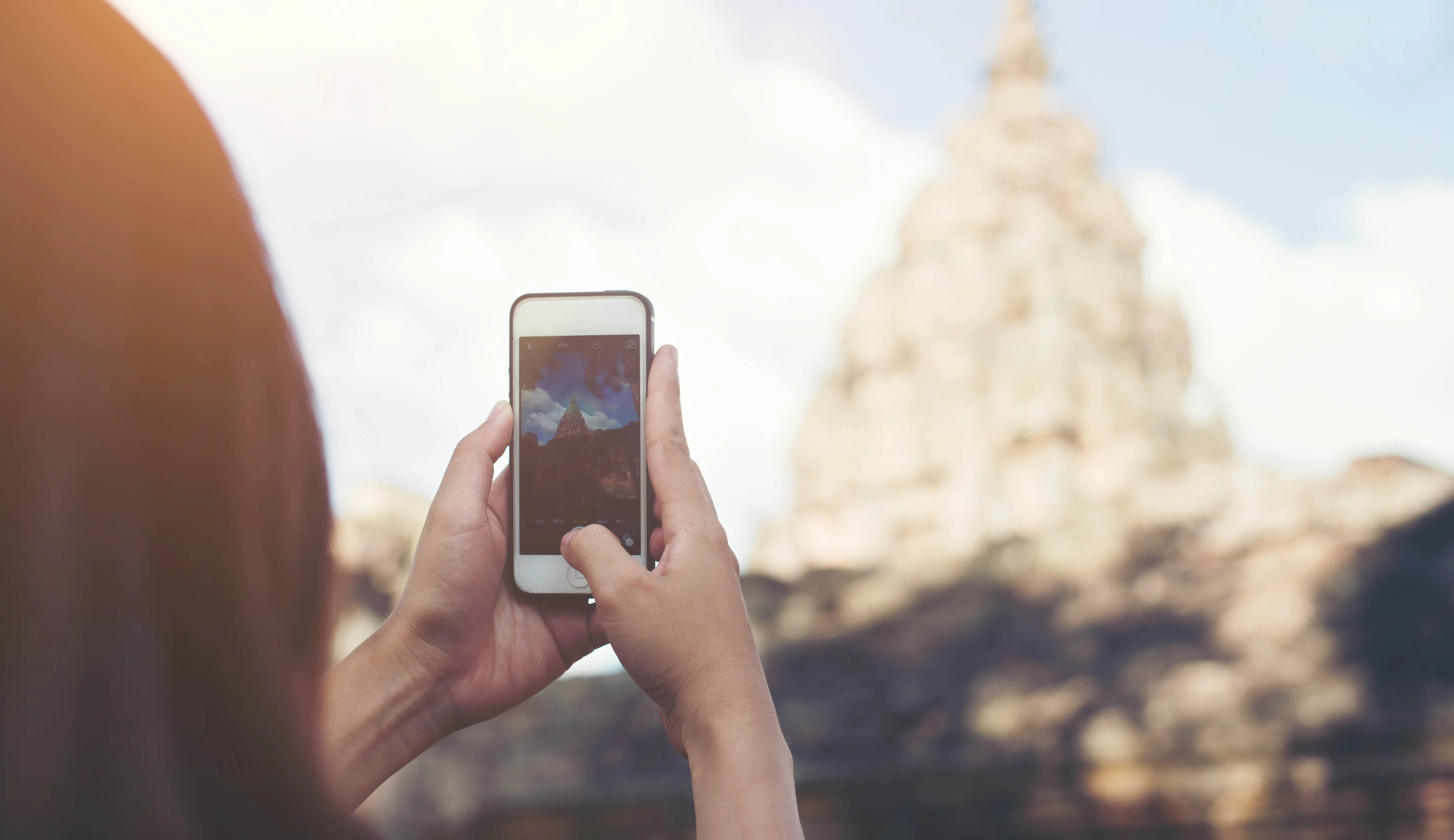 The Ultimate AI Travel Toolkit: 7 Must-Have Apps for 2025