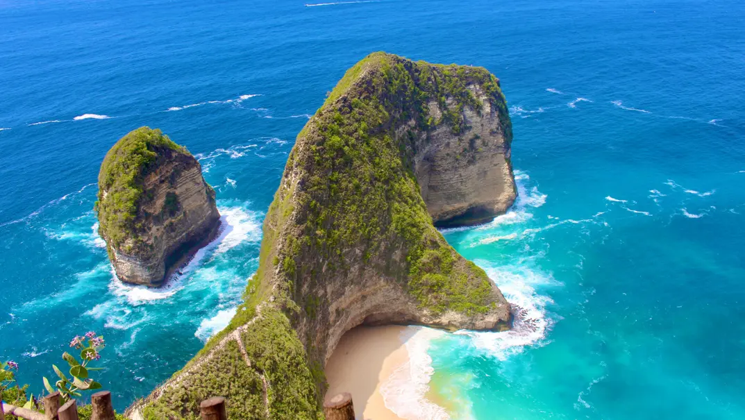 aerial view of Nusa Pedina beach in Bali