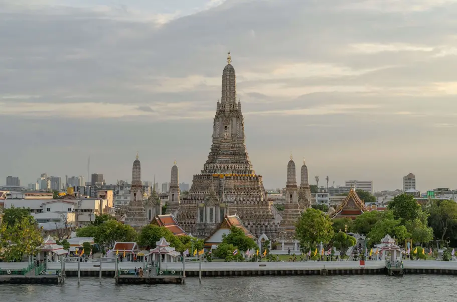evening view of Wat Arun in Bangkok