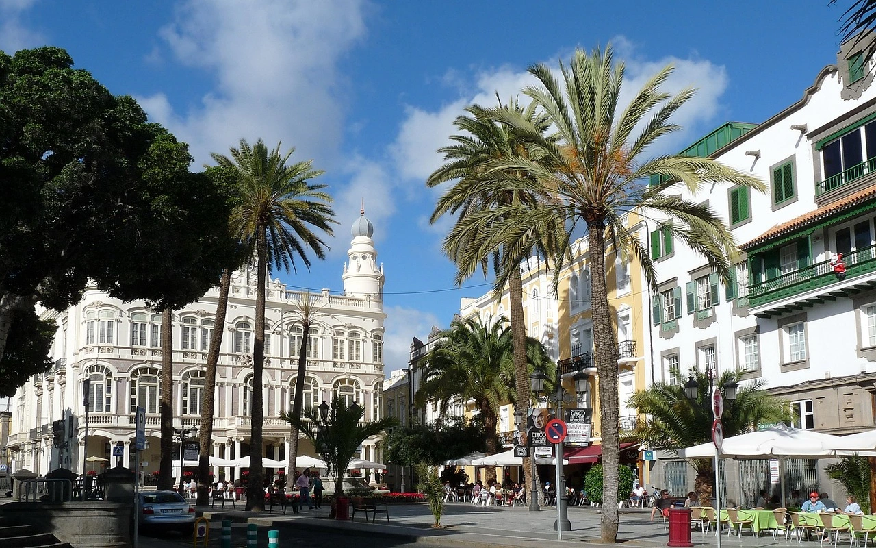 Gran Canaria city during a sunny day with no crowds