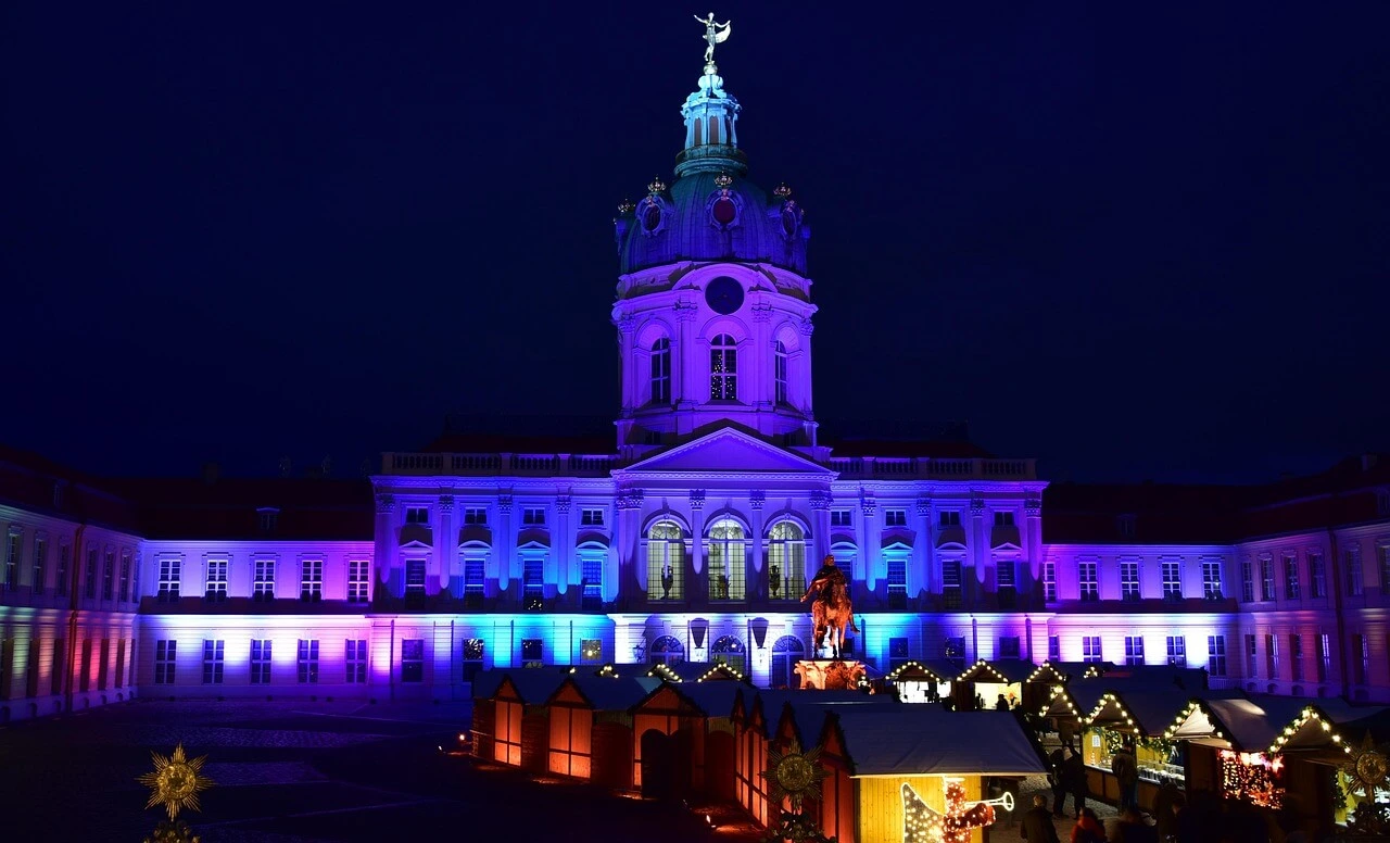 Schloss Charlottenburg lit up in blue during Christmas market season