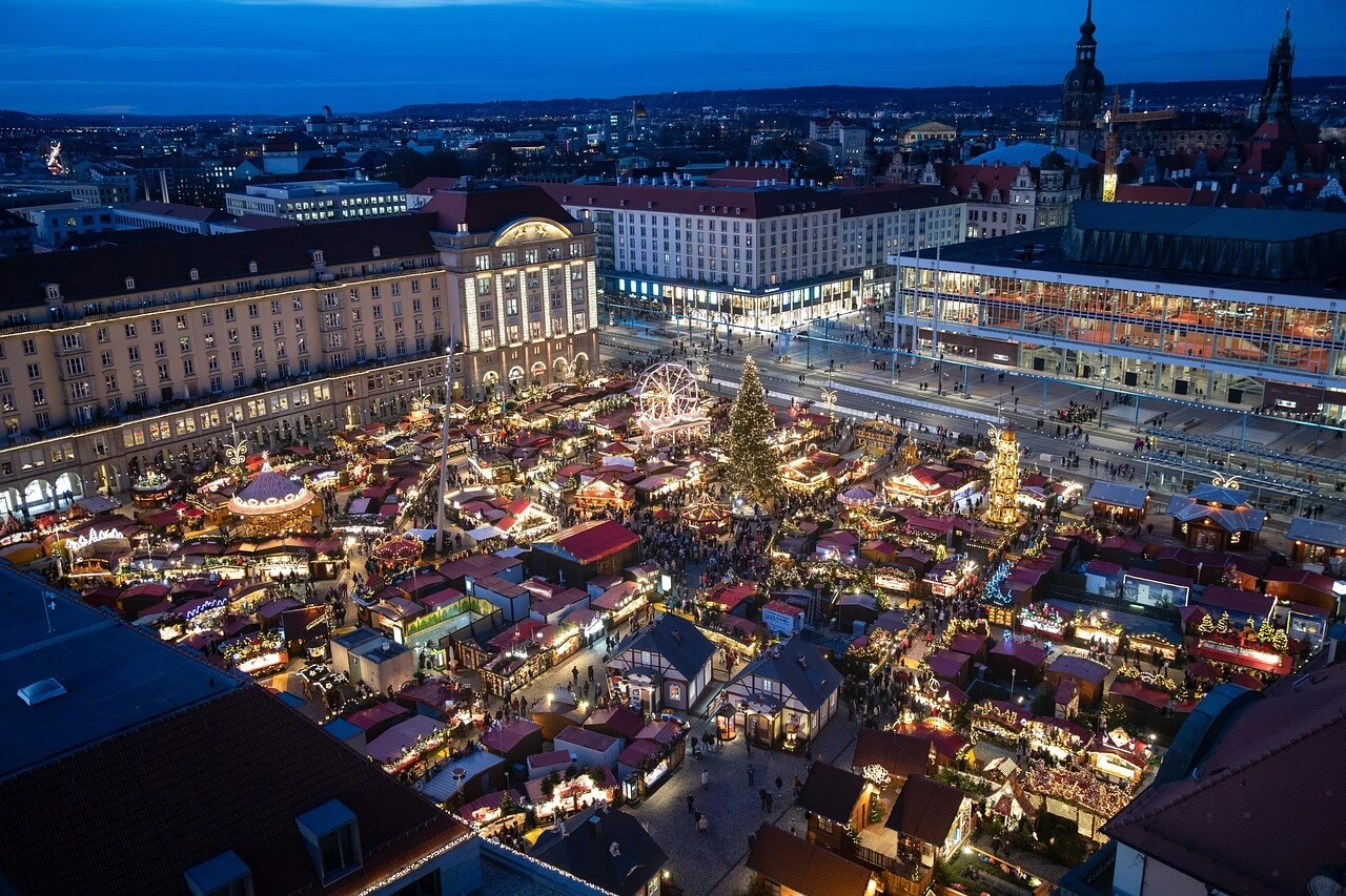 Dresden Striezelmarkt from above at night time
