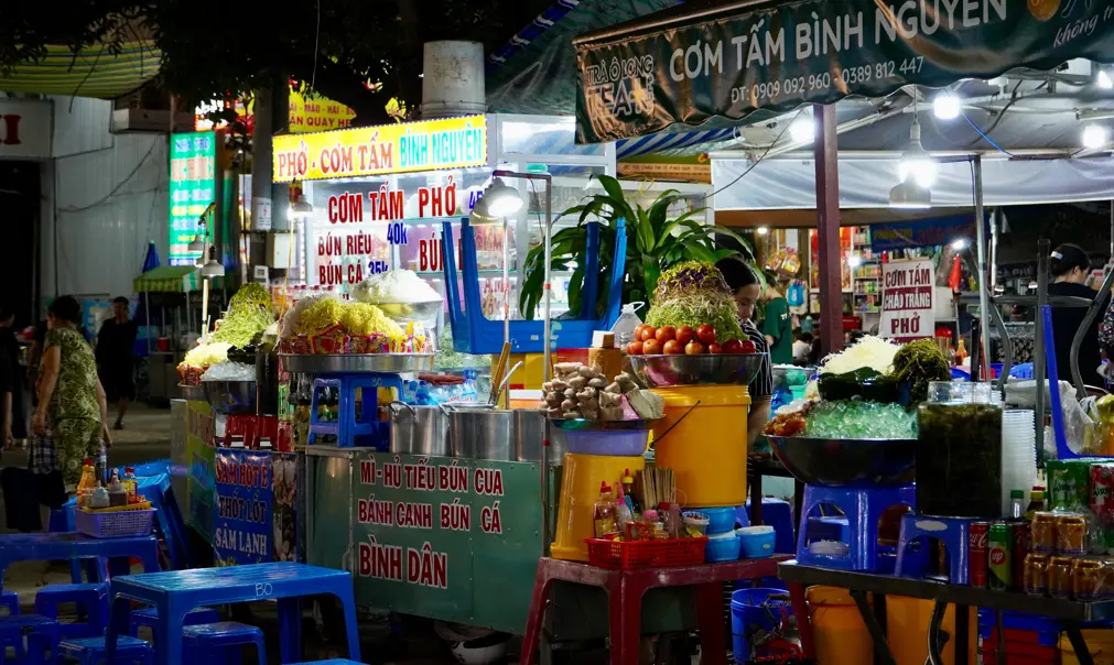 Best Street Food in Asia for Under $1 (5 Must-Try Countries)